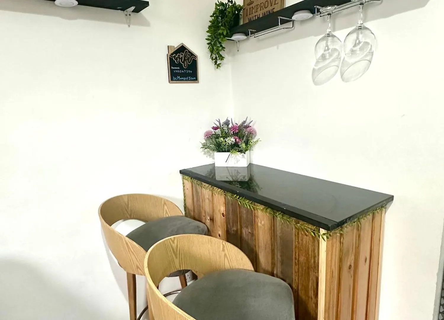 Homely Apartment In The Heart Of Town Centre - Sleeps 6 Bournemouth
